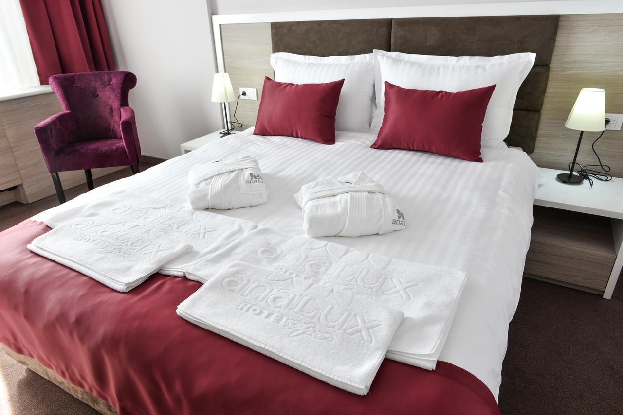 פירוט Hotel Ana Lux Spa מראה חיצוני תמונה