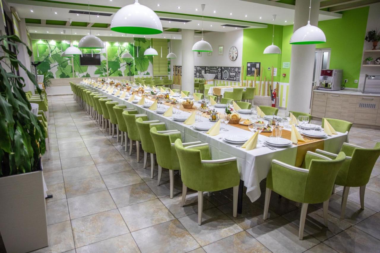 פירוט Hotel Ana Lux Spa מראה חיצוני תמונה